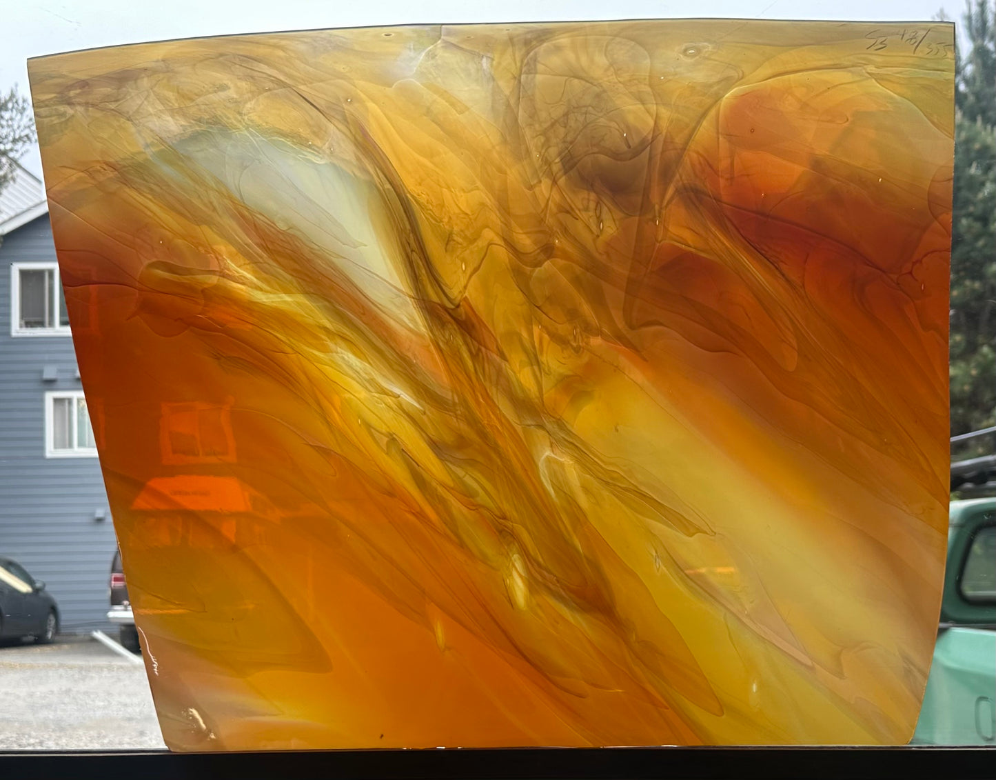 S3 48L/355 Amber+Gold+Yellow Swirl on Light Opal