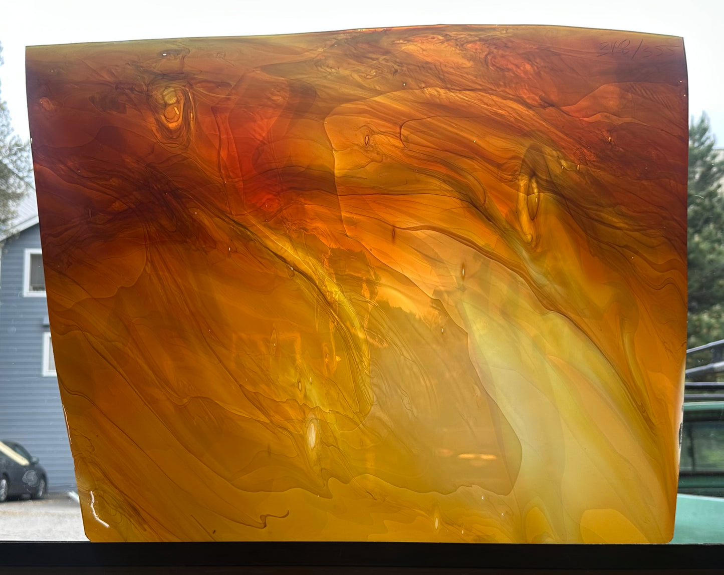 S3 48L/355 Amber+Gold+Yellow Swirl on Light Opal