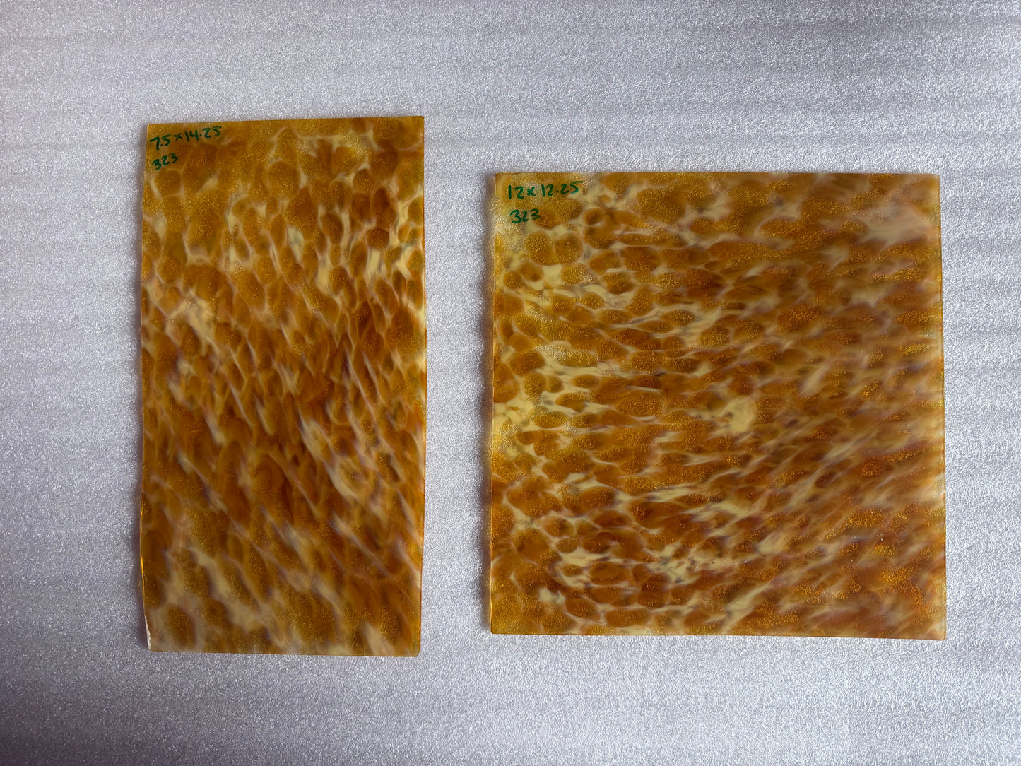 S1 323 Golden Yellow Puffs
