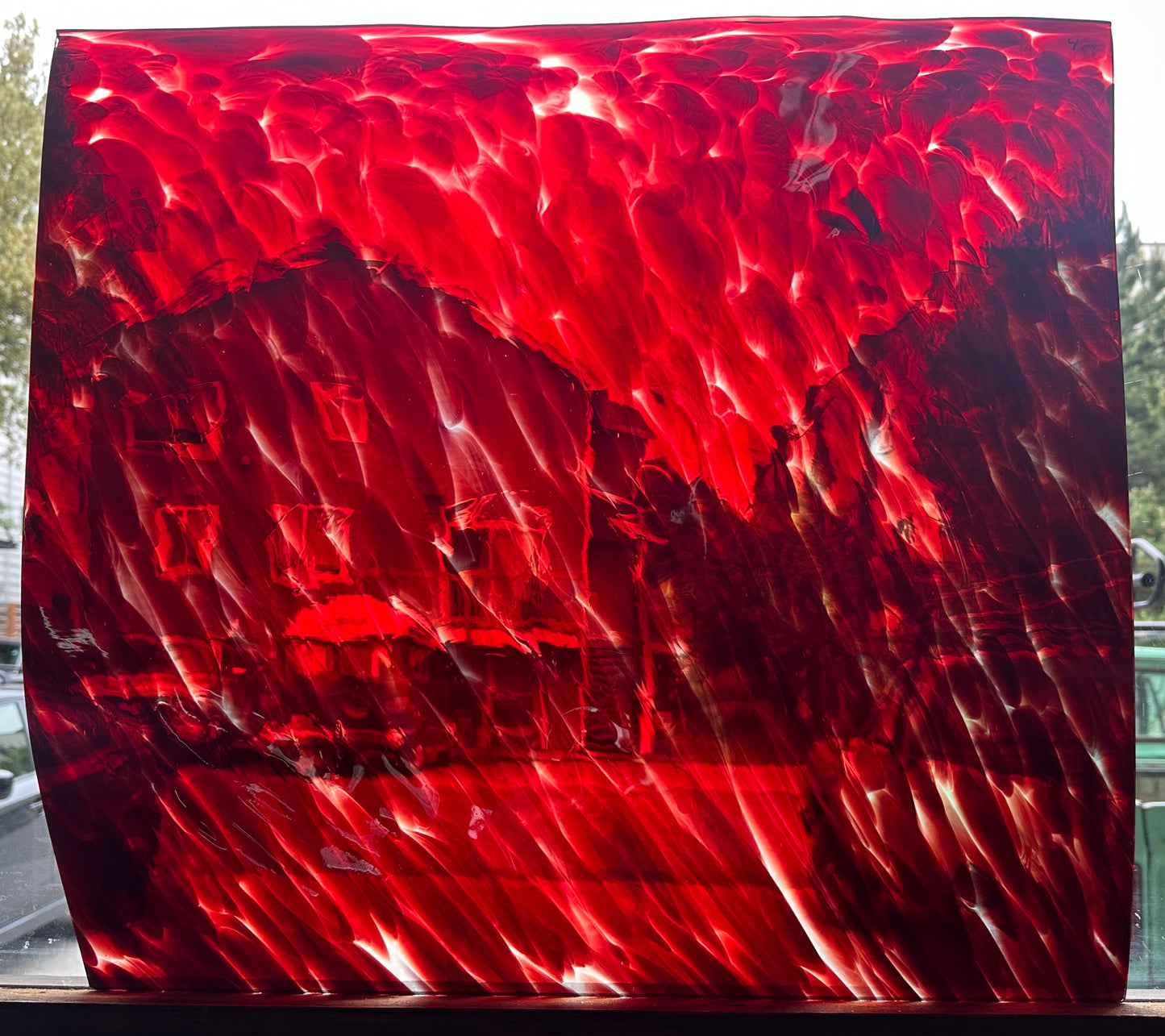 S1 32 Red Transparent Puffs