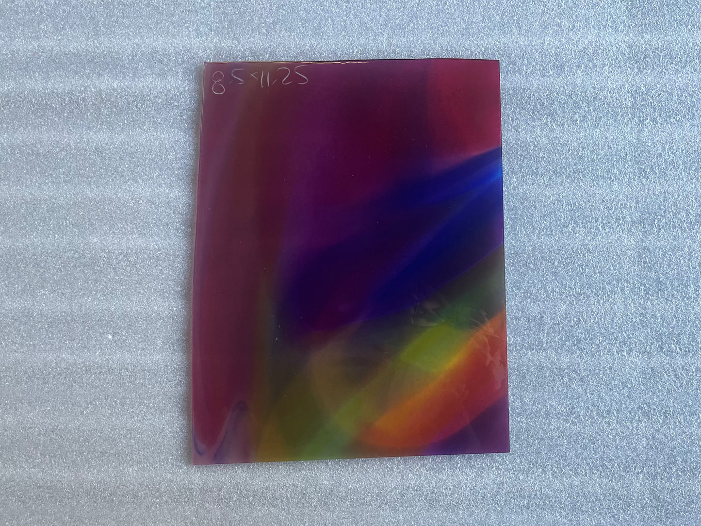P2 Sp 48/253 pink/blue/yellow Opal swirl
