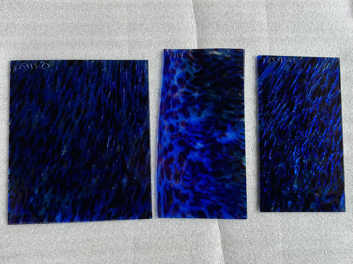 S3 Lustre Blue with Amber and Purple Puffs