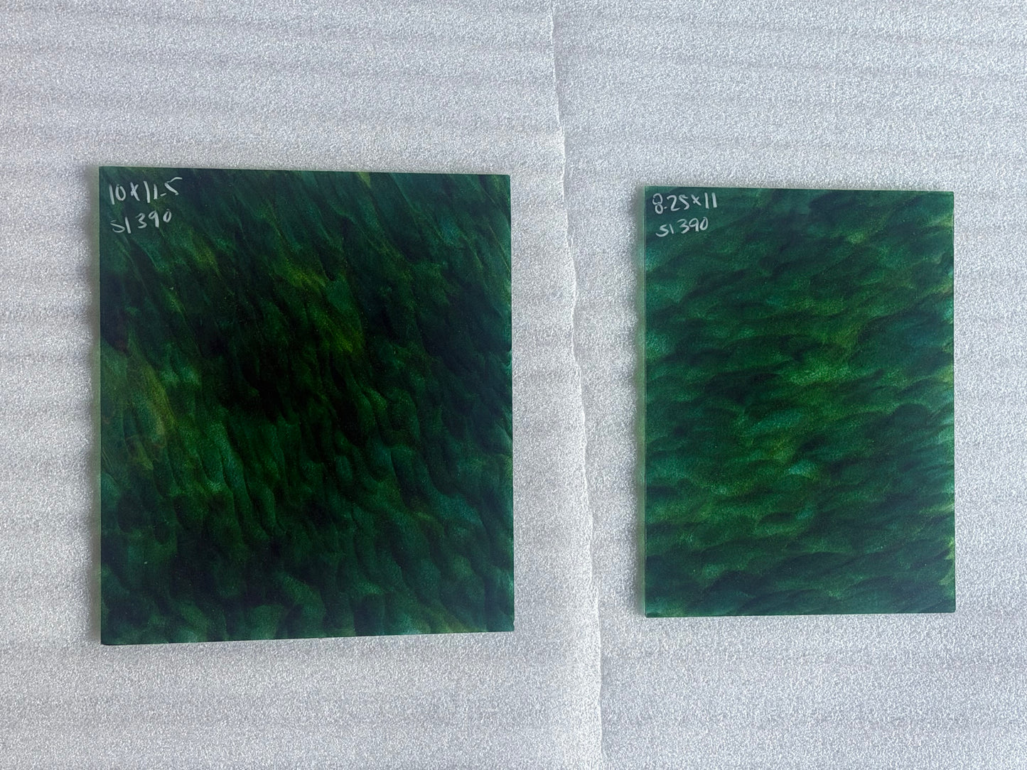 AV S1 390 Aventurine Green and Lagoon