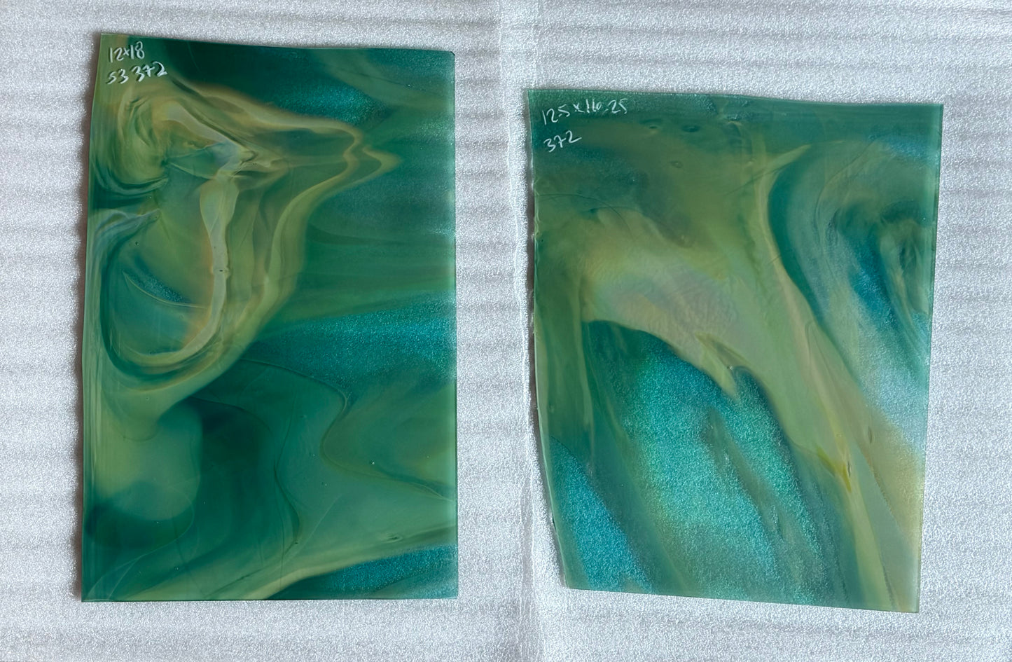 S3 372 Golden Sea Kelp Swirl