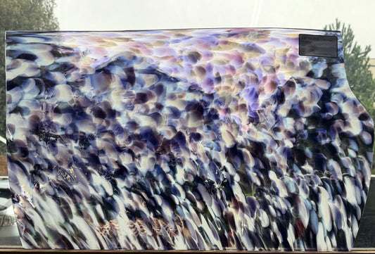 G 224 Violet and White