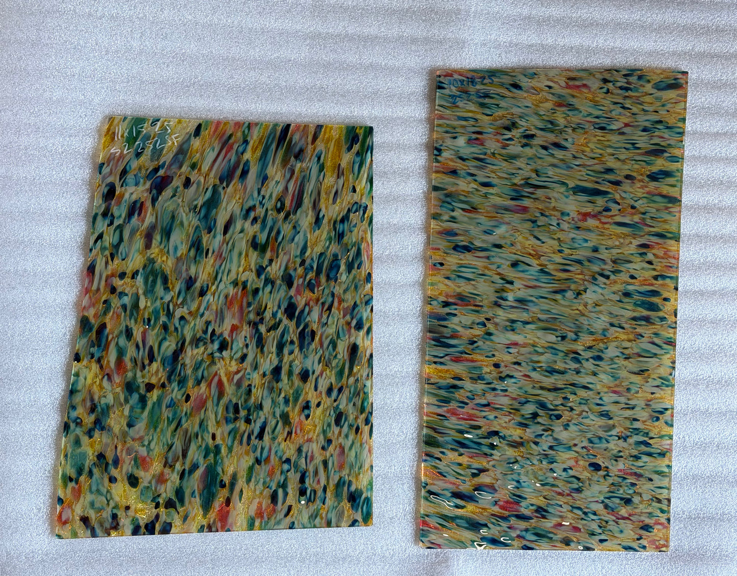 S2 252 SF Gold Multi Surface Texture