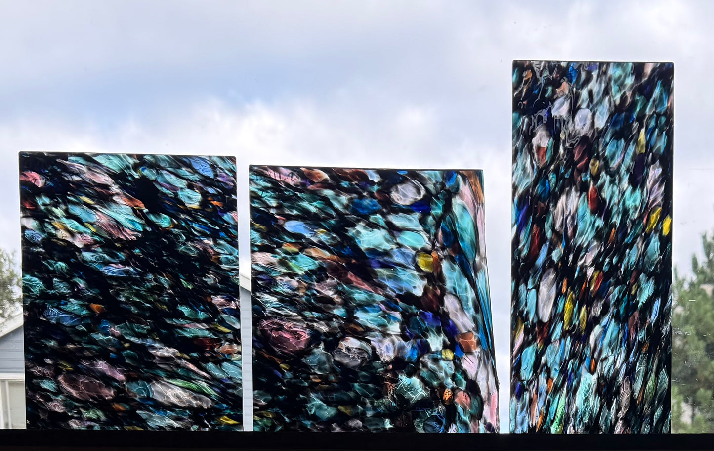 S2 251 SF “Stained glass” Surface Textured