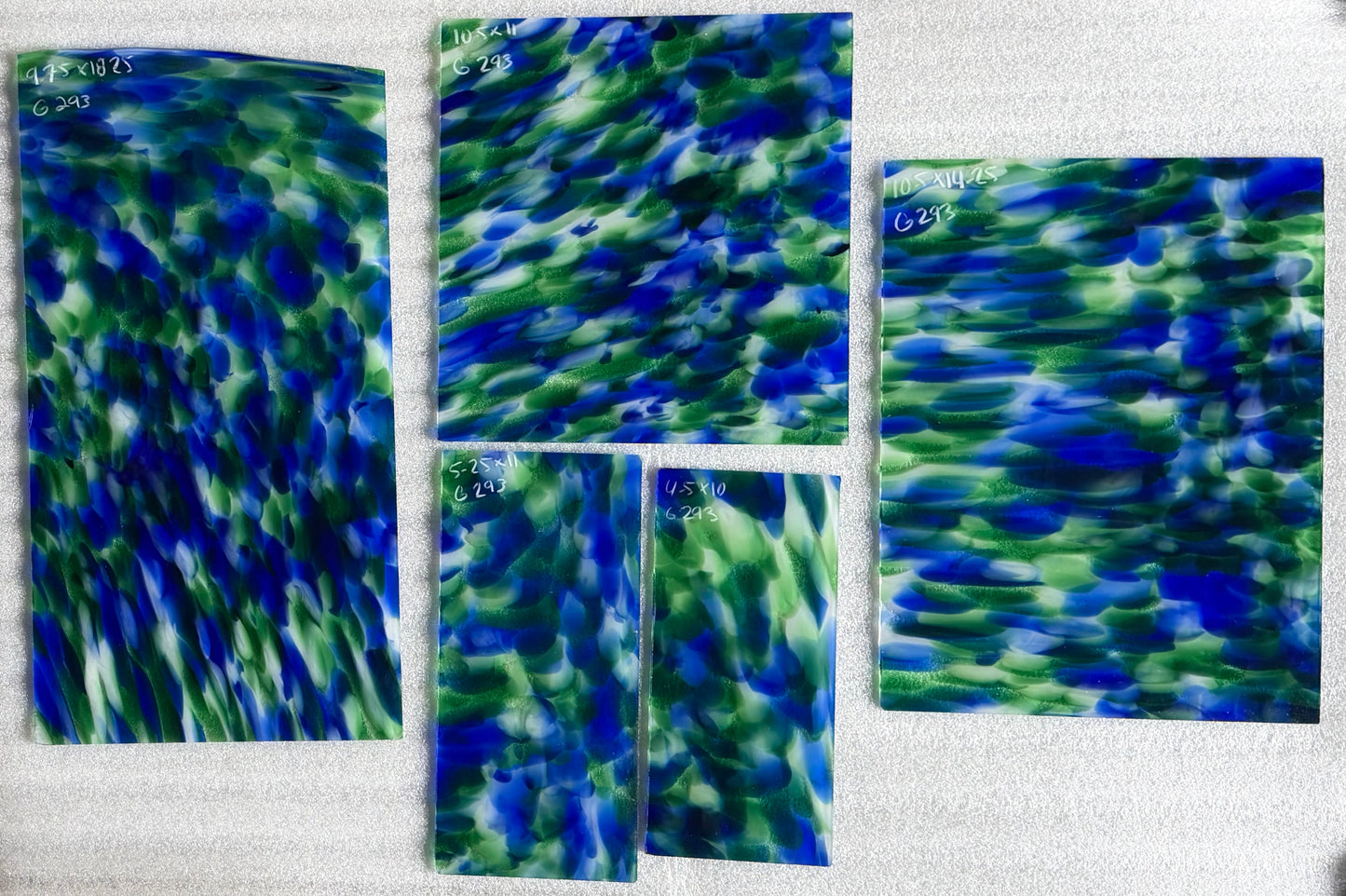 G 293 Green, Blue and White