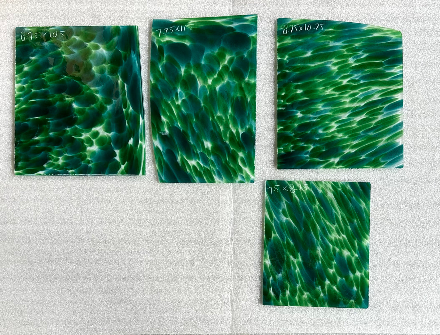 S1 297 Teal, Green, White