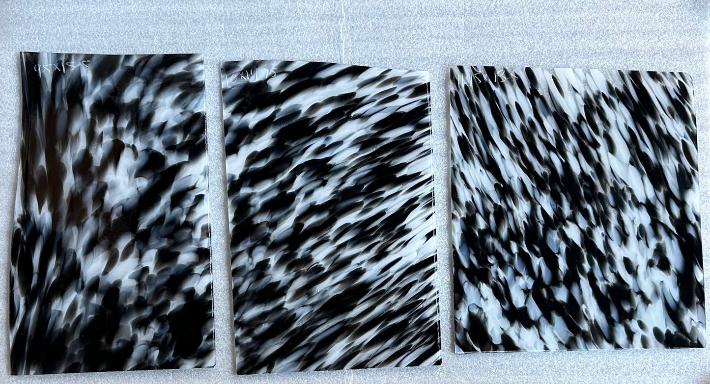 G 149 Black and White