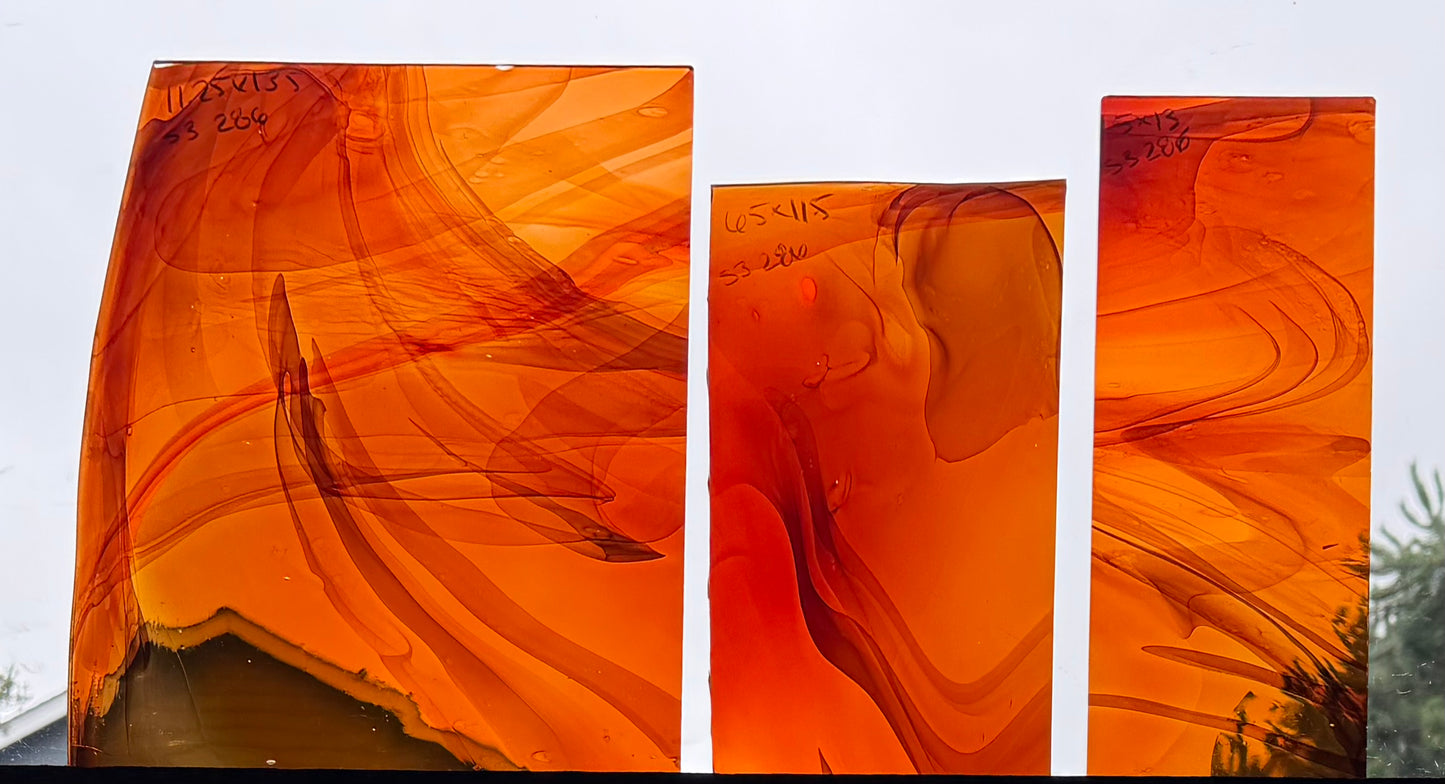 S3 286 Golden Amber Swirl on Peach