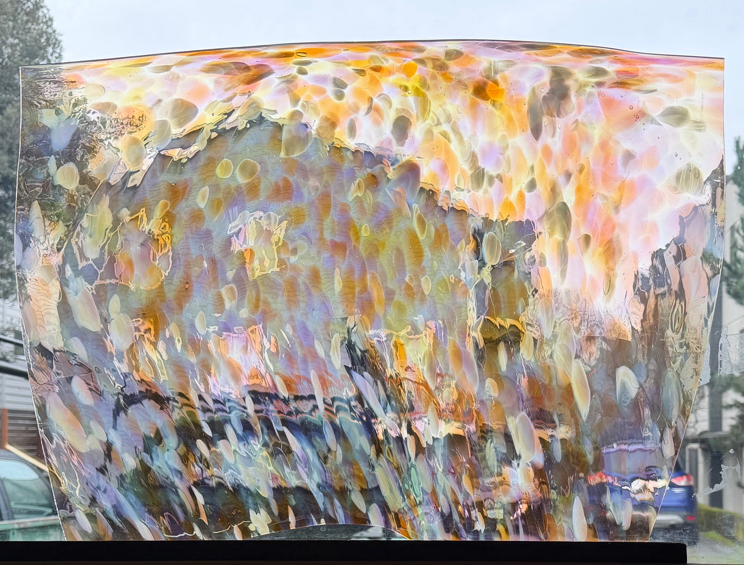 P1 343 Tangerine/yellow/lavender/white on transparent