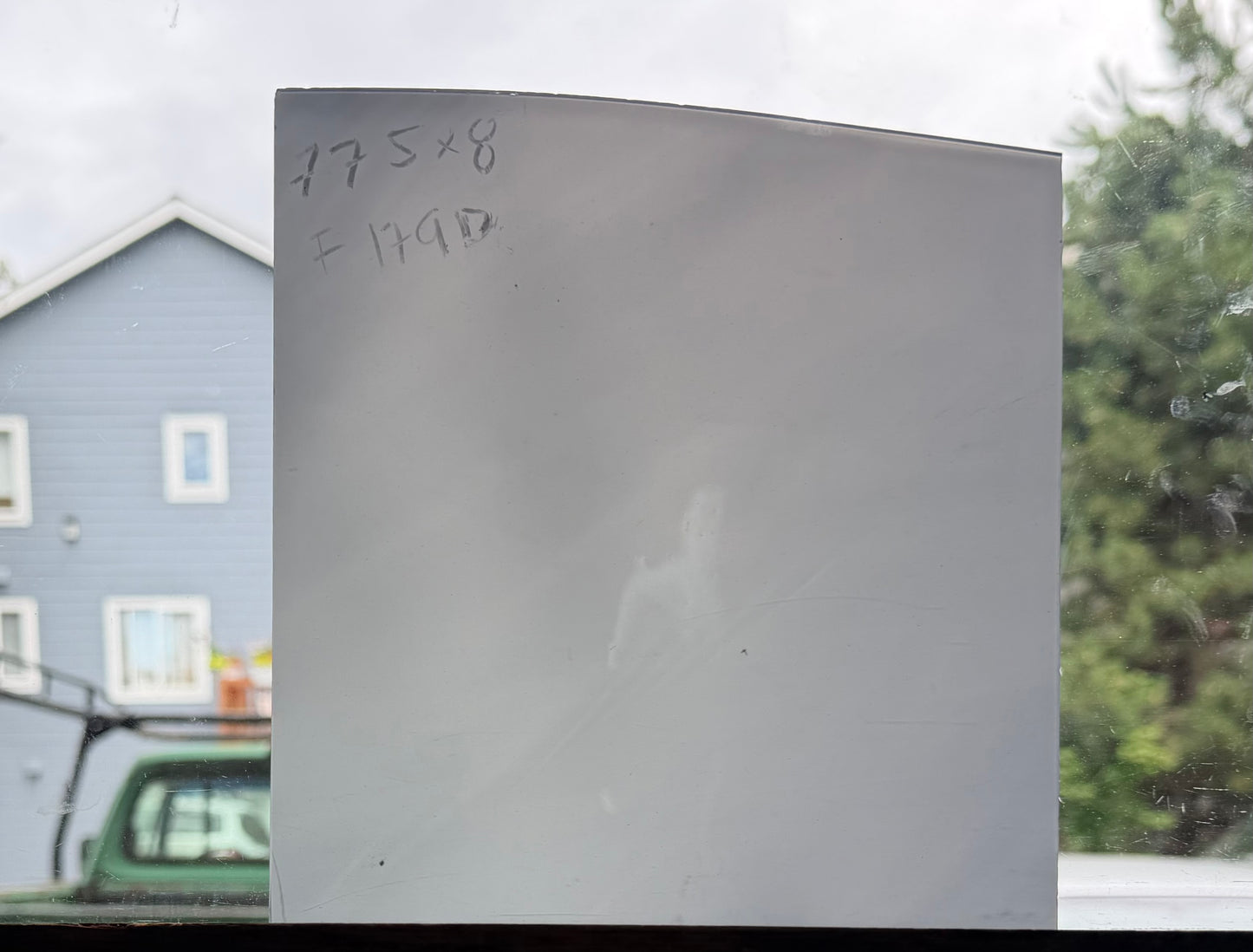 F 179 D