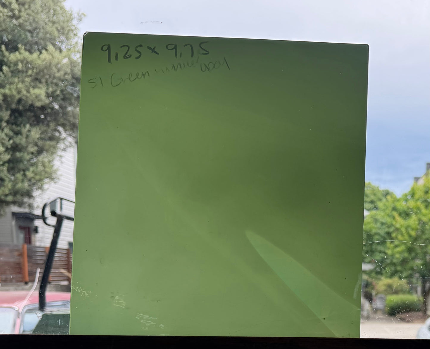 S1 Green on White Opal