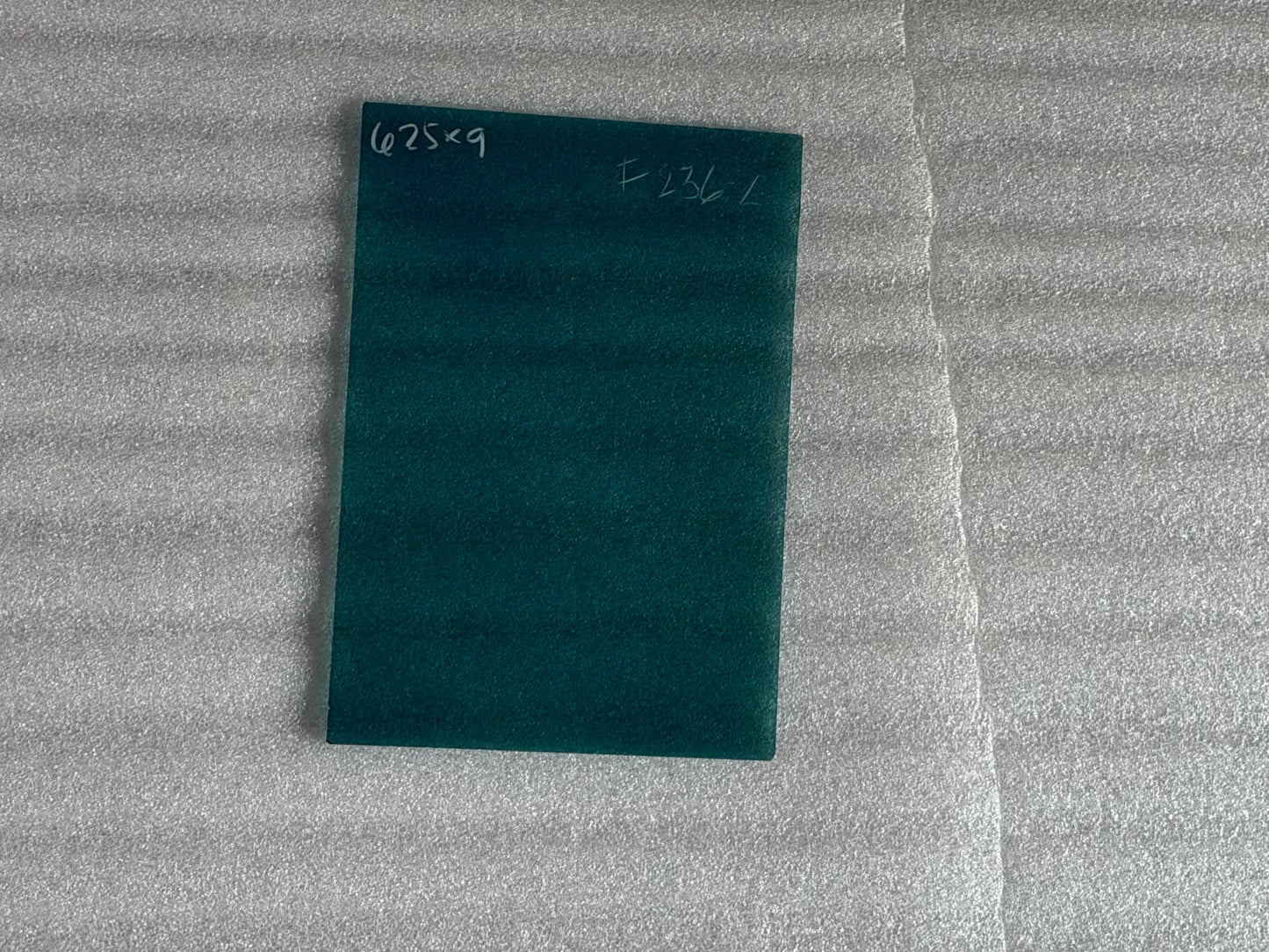 F 236 L