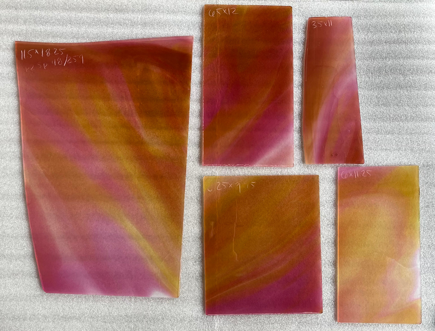 P2 Sp 48/259 Pink and Amber Swirl on Light Opal