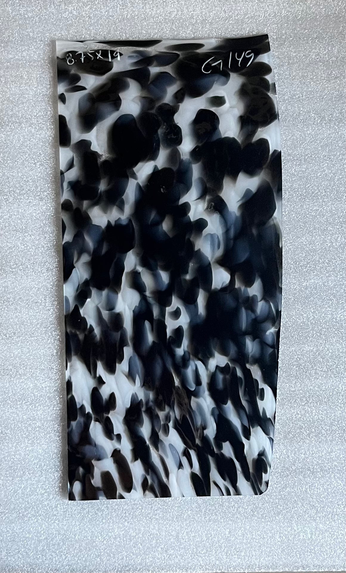 G 149 Black and White