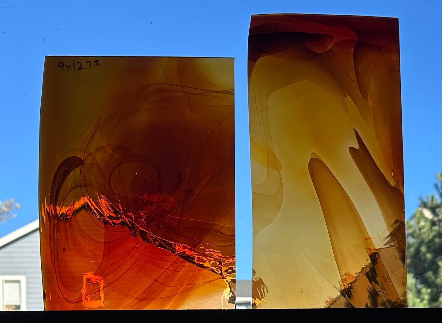 S3 286 Golden Amber Swirl on Peach