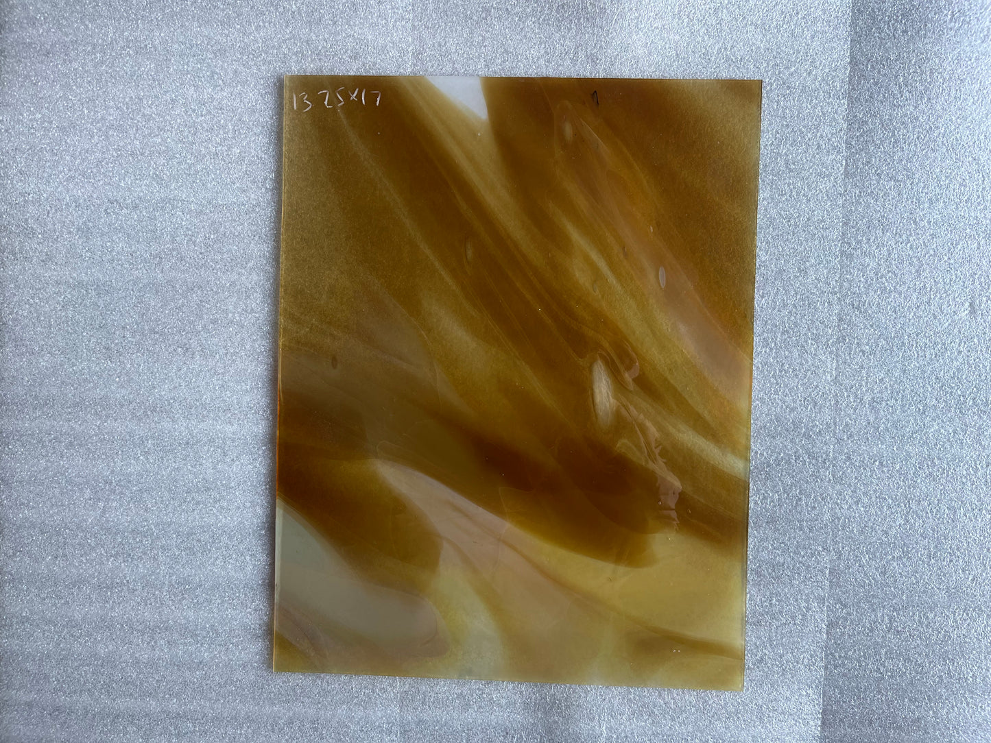 S3 48L/355 Amber+Gold+Yellow Swirl on Light Opal