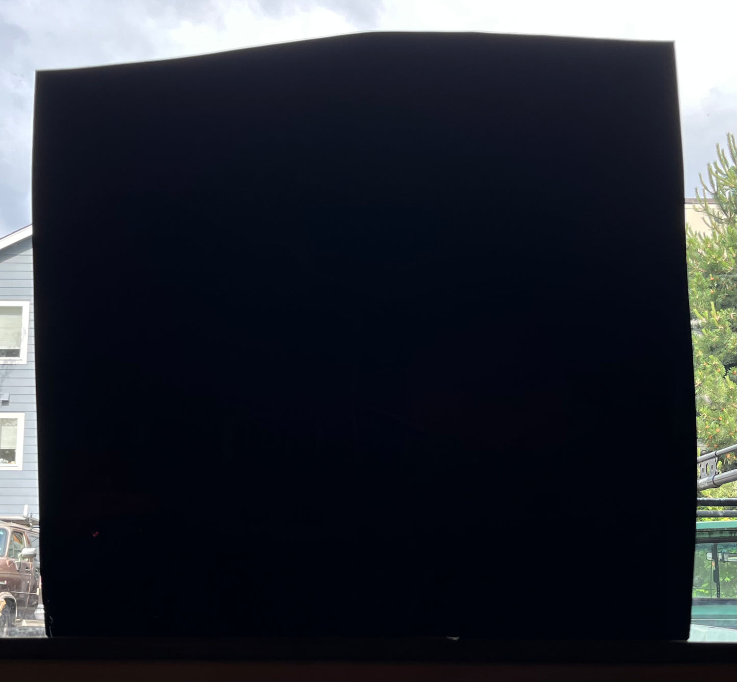 F 209 Black